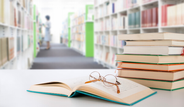 公共図書館向けシステム　LiCS-Re3